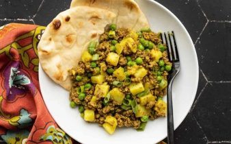 Carne Moída ao Curry com Ervilhas e Batatas