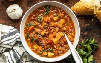 Sopa de Lentilha com Tomate